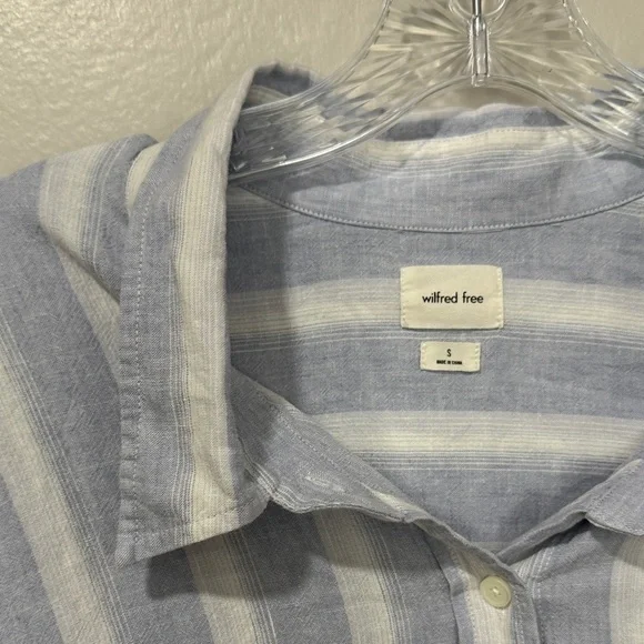 Aritzia - Wilfred Free striped relaxed linen blend button front shirt - Picture 7 of 9